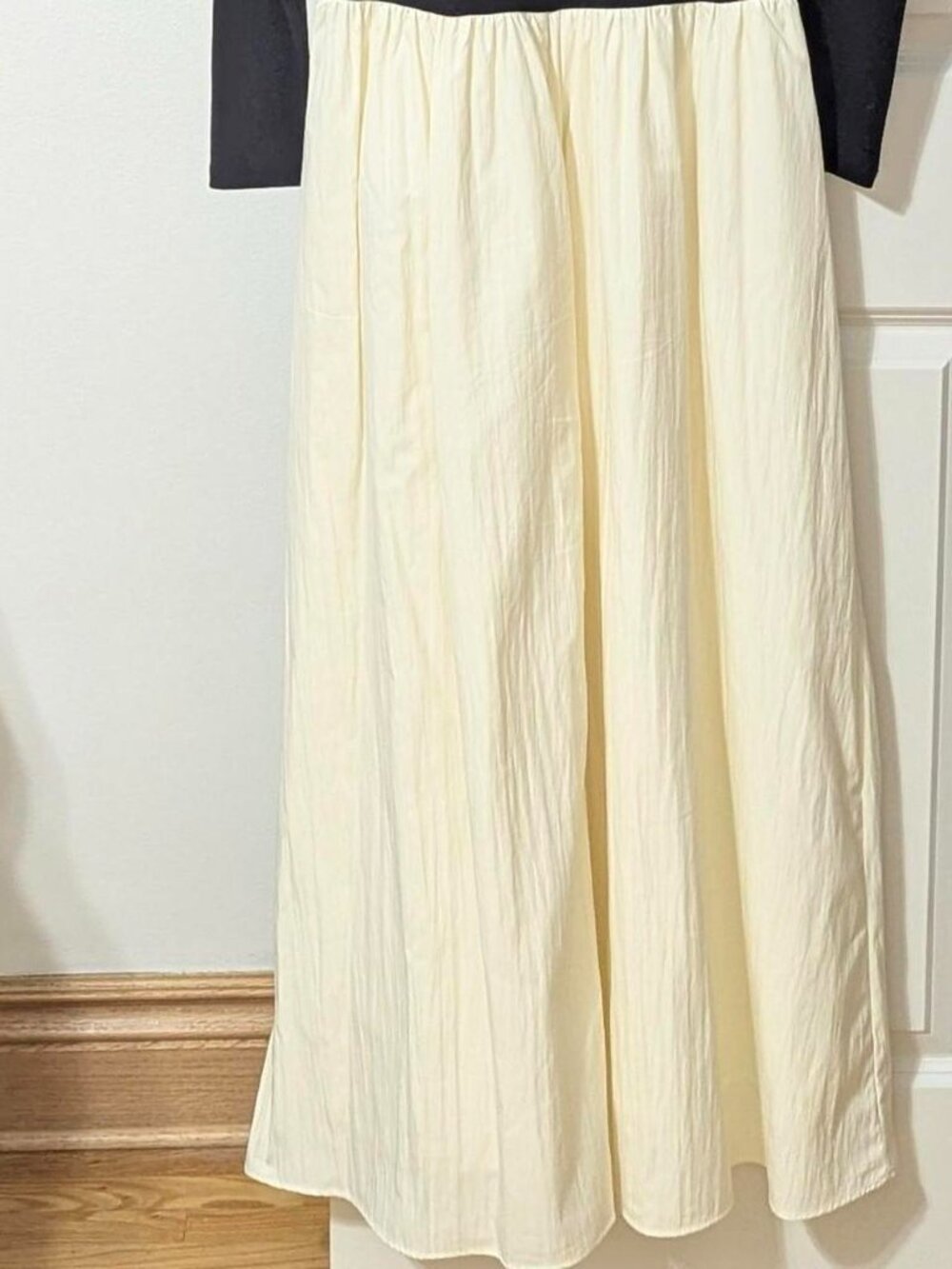 4th & Reckless Women's Black and Cream Dress - Picture 5 of 8